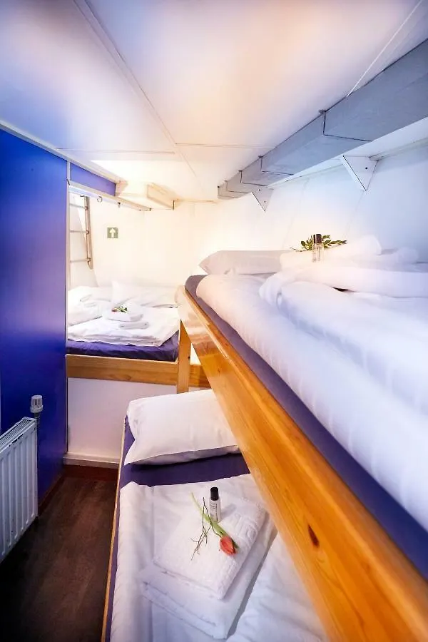 Botel Segelschiff Loth Lorien Hotel Hamburg
